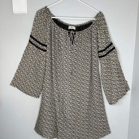 Natural life ditzy micro floral shift mini dress boho size small bell sleeve - Picture 2 of 10